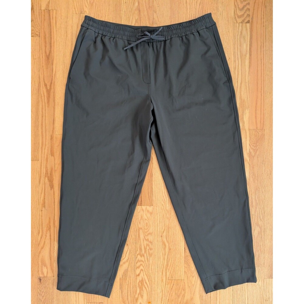 Lululemon Mid-Rise 7/8 Pant Gray Luxtreme Joggers LW5FWDS Size XL 27"